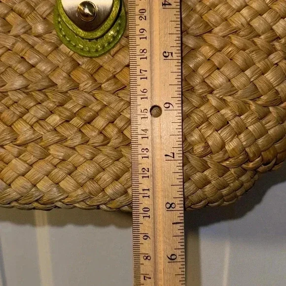Michael Kors Green and Tan Woven Bag - Picture 14 of 14